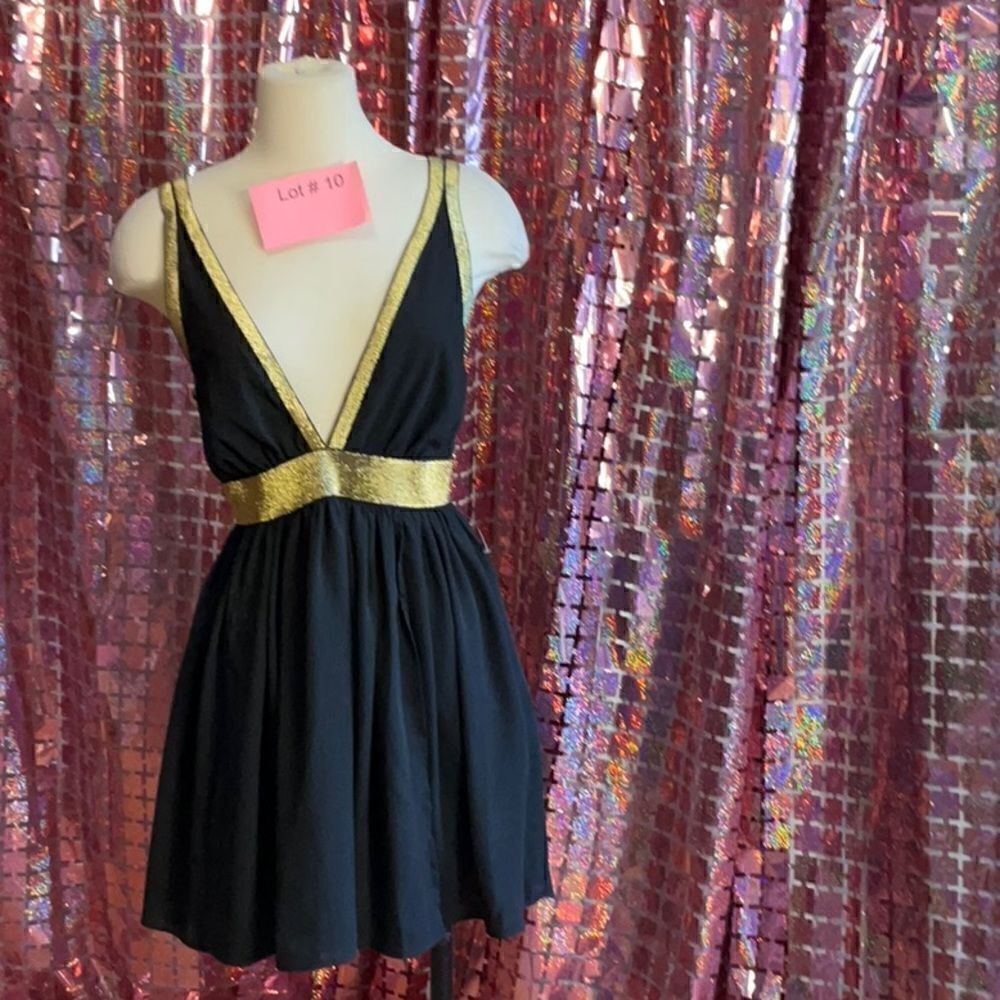 NWOT deep v front little black dress with gold trim in size small